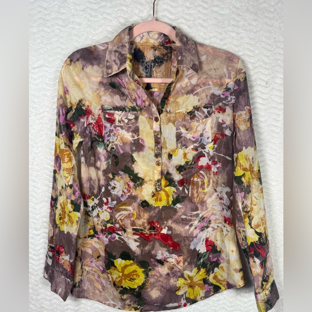 JAK Vintage Half Button Beautiful Print Floral Long Sleeve Women's Top.